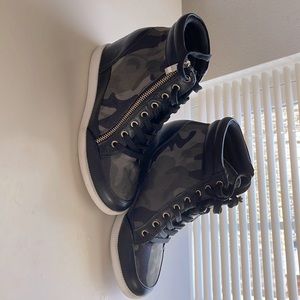 Wedge heels sneakers